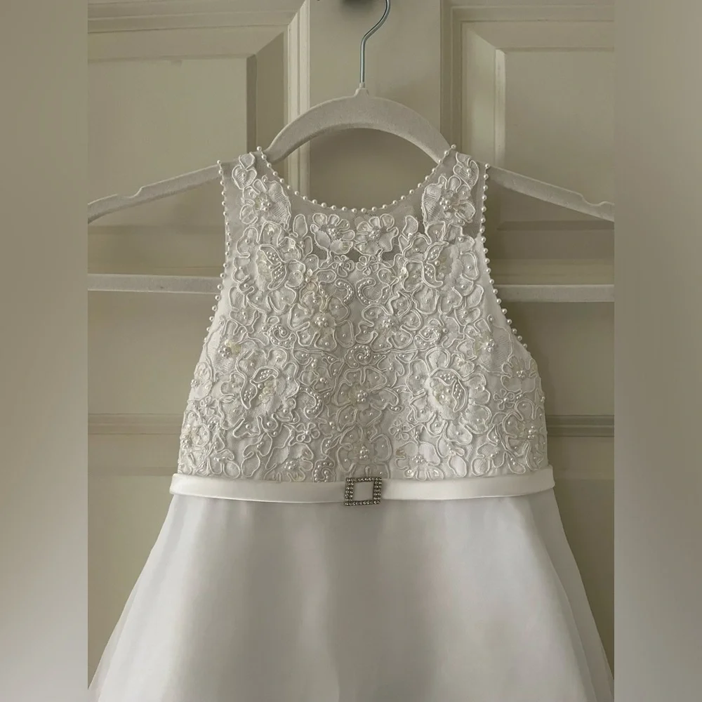 David's Bridal Flower Girl's sleeveless Dress 5 layers of tulle/skirt Wedding 3T - Picture 2 of 7